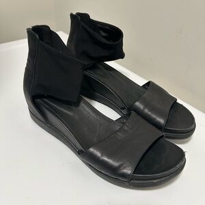 Eileen Fisher Black Wedge Sandals Size 9